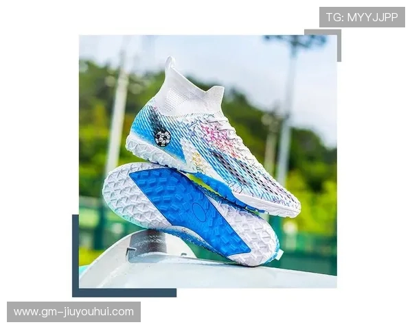 京东自营品牌足球鞋长钉款舒适耐用适合专业比赛和训练选择